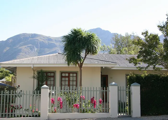 Cape Robin Cottage
